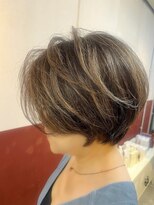 ルーファス 恵比寿 渋谷(Ruufus) 白髪ぼかしハイライト丸みショート 2506