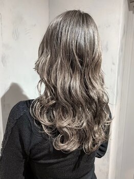 ヘアデザイン ディアーナ(Hair Design DIANA)の写真/髪のダメージを最小限に抑えた、ふんわりパーマが叶う♪髪の状態に合わせて、理想のパーマスタイルに。