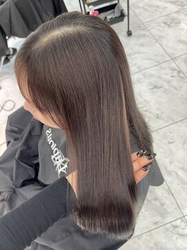 ロンドルピナス 小倉(Lond Lupinus) ミディアムヘア暗めカラー/デザインカラー/フェイスフレーミング