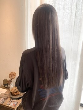 フルリール バイ シェリー(FLEURIR by cherie) ラベンダーベージュ / ベージュ / ロングスタイル