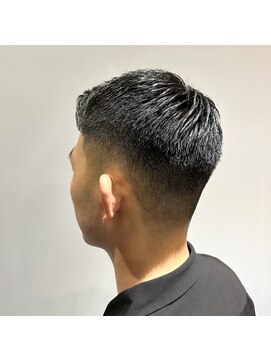 ・フェードカット