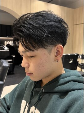 レボ 片町店(Revo) フェザーパーマ