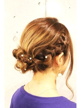 ヘアサロンエムフィス 池袋東口(HAIR SALON M Fe's) 【Fe's】オトナ可愛いあみこみアップ