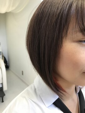 ヘアーアンドメイク ドレス(DRESS) インナーカラー