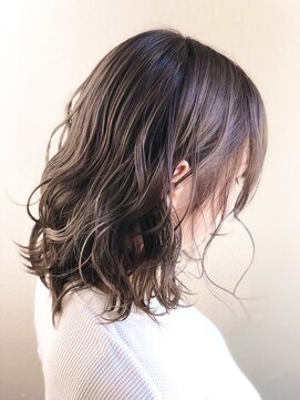 エフ(efu.) 秋カラーはベージュで決まり！