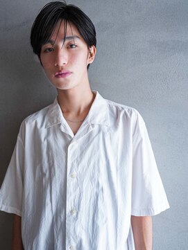 カンナ(Canna) シルバーカラー/ニュアンスマッシュ/かき上げサイドパート