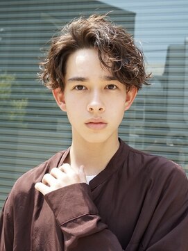 フィフス トウキョウ (fifth TOKYO) 波巻きパーマ波巻きスパイラルパーマツイストスパイラルパーマ