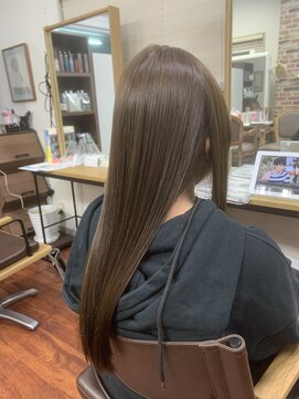 リアナ(RIANA) 前髪ストレート＋髪質改善トリートメント×優しいカラー