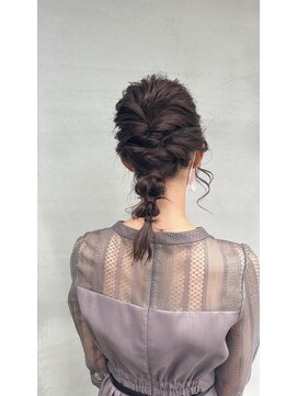 フィオーレ ヘアデザイン(FIORE hair design) ゆるふわ編みおろし