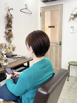 ホンネ(honne.)&nbsp;ショートヘア×寒色ベージュ