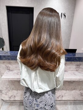 ビームズ トータルビューティー 西中島店(Bee ms Total Beauty) ゆるふわロングベージュカラーブリーチしない透明感カラー