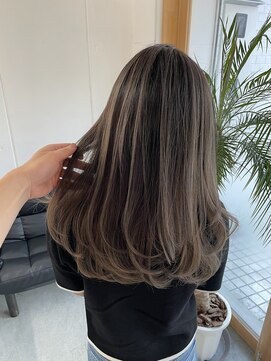 キング 高槻(K!ng) 縮毛矯正髪質改善ハイライトレイヤーカット高槻美容室エクステ