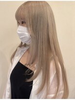 ナチュラルスポット(Natural Spot) レイヤースタイル×ホワイトベージュ