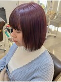 ピンクバイオレットぱっつんボブ