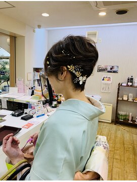 ニューカンヌ 美容室 ショート 着物ヘア