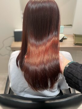 艶々ストレートヘア