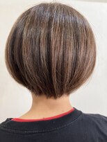 ラパス(LAPAZ) ぷつっとおしゃれなミニボブ/透明感抜群の地毛風カラー