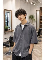 MEN's Baguz MEN'Sカット/ MEN'Sパーマ/ MEN'Sカラー 無造作ウェーブの韓国風メンズマッシュ