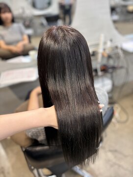 リラ バイ クオーレ(LIRA by CUORE) 巻ける酸性縮毛矯正
