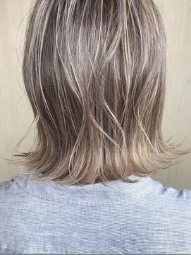 ソラーナバイマニスオブヘアー(SOLANA by Manis of hair) ミディアムstyle