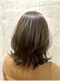 【大須賀晴江】くびれミディアムレイヤー