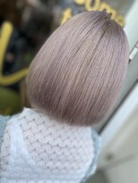 ラビス クローバー(Lovis clover)&nbsp;ミルクティーラベンダー  ダークグレー　モテ髪　外はねボブ