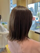 ゼンコー キチジョウジ(ZENKO KICHIJOJI)&nbsp;外ハネミディアム×アッシュブラウン/シルキーベージュ