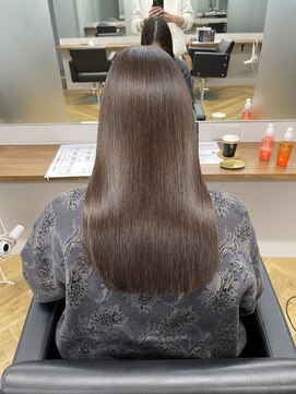 シカ 神戸三宮元町店(Cica) 髪質改善 UPTOGLOSS 三宮 神戸美容室 トリートメント 美髪 元町