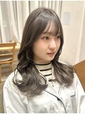 ロングレイヤーカットオリーブグレージュニュアンスカラー
