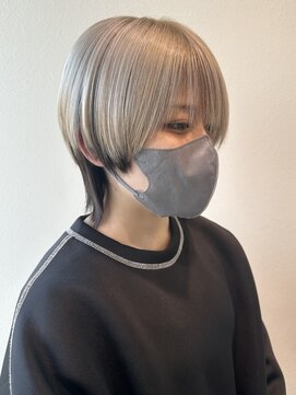 サラ ビューティー サイト 古賀店(SARA Beauty Sight) アンブレラ/ホワイトシルバー/ブリーチ/ウルフ/メンズライク