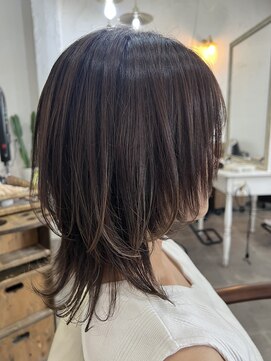 ヘアーワークス ジジ(HAIR works JIJI) ミディアムウルフ