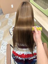 イオエ 西梅田(ioe)&nbsp;ブリーチなしカラー／髪質改善/ミルクティーベージュ/顔へア