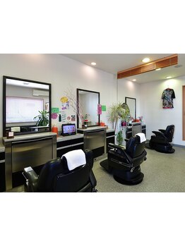 【駐車場完備】創業45年の信頼と実績ある理容室◎暖かい空間があなたの身も心もリラックスさせてくれる♪