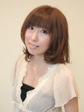 ティカルアトリエプラス(TIKAL ATELIER+) ふんわりワンレングス