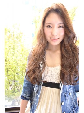 トゥワイス(twice) [twice]オススメ☆ヘルシーなナチュラルウェーブ