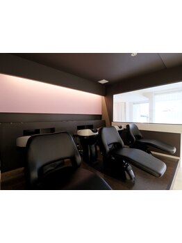 スタッフ全員スパニスト★厳選商品を贅沢に使い、髪質や頭皮環境を見極めて施術◎思わず虜になる極上体験♪