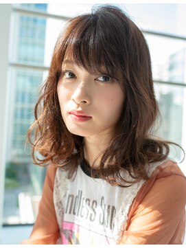 セラ バイ ユーレルム(SerA by U-REALM) デジタルパーマミディ　担当　森　美髪／ネイビーカラー