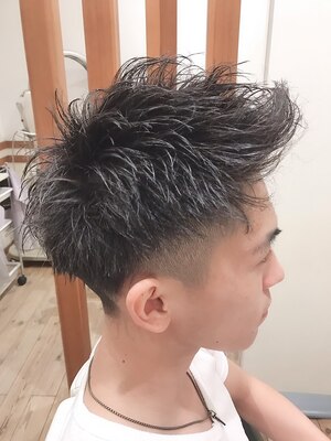 [川口駅徒歩3分]ウェットとドライカットを1人１人の髪質を見極めて使い分ける高い技術でリピーター多数！