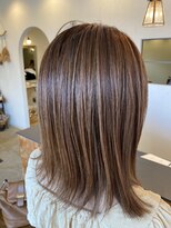 アンティーク(Antique)&nbsp;たっぷりハイライト外ハネロブ