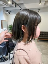 ネイヴィル オモテサンドウ(navile omotesando) ☆ブリーチなしオリーブグレージュ外ハネボブ☆