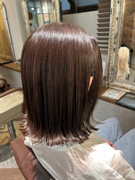 ムーン(moon) #ミディアムヘア#斜めバング#グレージュカラー