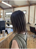 オリーブグレージュ