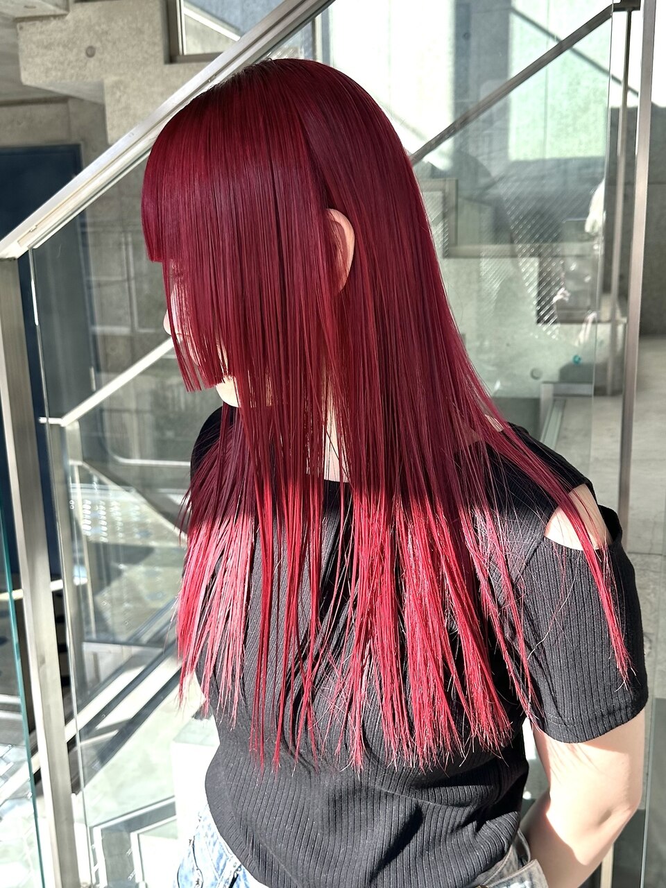 赤髪 2025年-2026年冬】ハイトーン レッドの髪型・ヘアアレンジ｜人気順