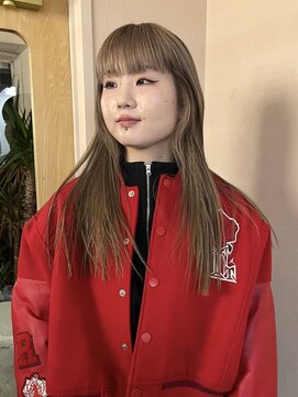 イル(iru) ハイトーンベージュ ベージュカラー