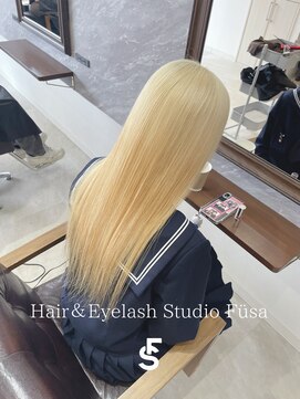 フサ(Fusa) ホワイトブロンド