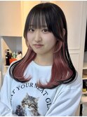 ”レイヤーカット×インナーカラーピンク