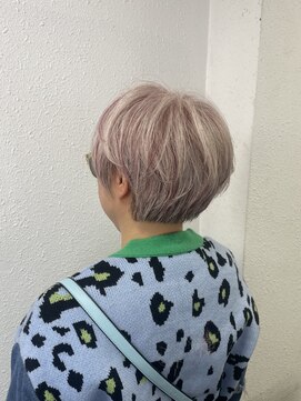 ジェナ(Jena) ピンクのローライト