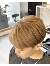 柔らかさと透明感を纏う、最旬ミルクティーベージュ