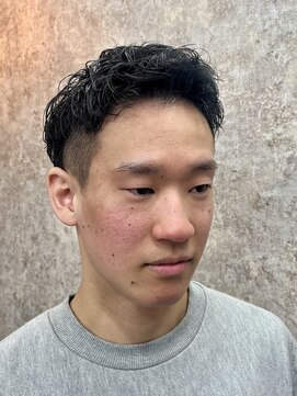 【戸田公園5分/メンズバーバー】アップバングショート