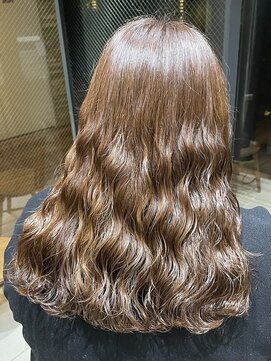 アメリ バイ アピッシュ(Amelie by apish) コテ巻き風パーマ韓国風パーマロングパーマ前髪パーマ